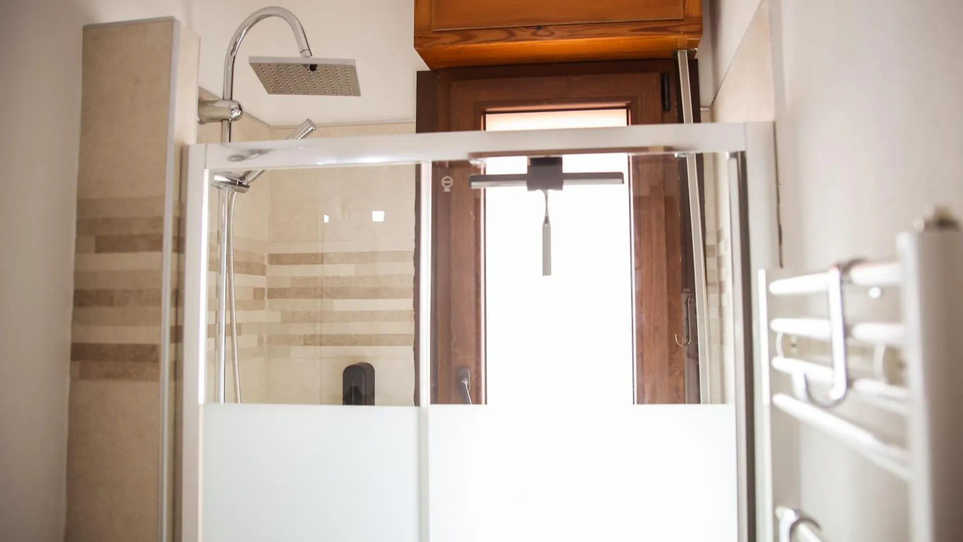 Free Parking & Wi-Fi 5 Min To Hospital Cisanello Apartment Pisa